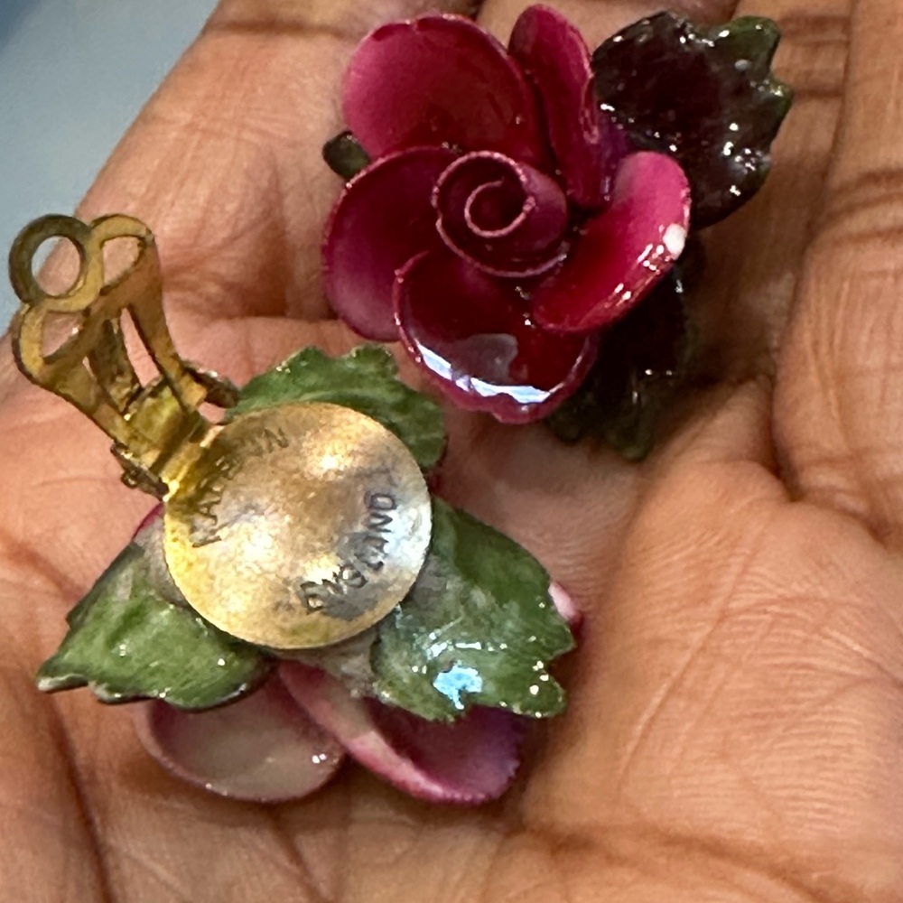 Vintage Floral Rose clip on Earrings - Pink- made in England - Picture 3 of 15